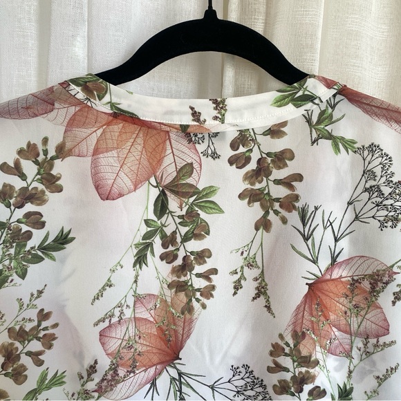 Orvis Women's 100% Silk Floral Button Up Blouse Size Large NEW - Picture 9 of 15